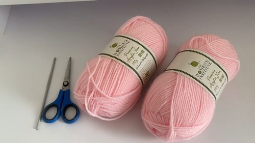 Free Crochet Twist Top Pink Pattern For Beginners 1