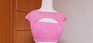 Free Crochet Cut-out crop top Pattern For Beginner 4