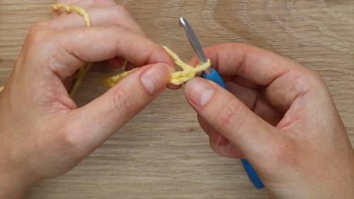 Beginner crochet swatch worked in the Lemon Peel Stitch